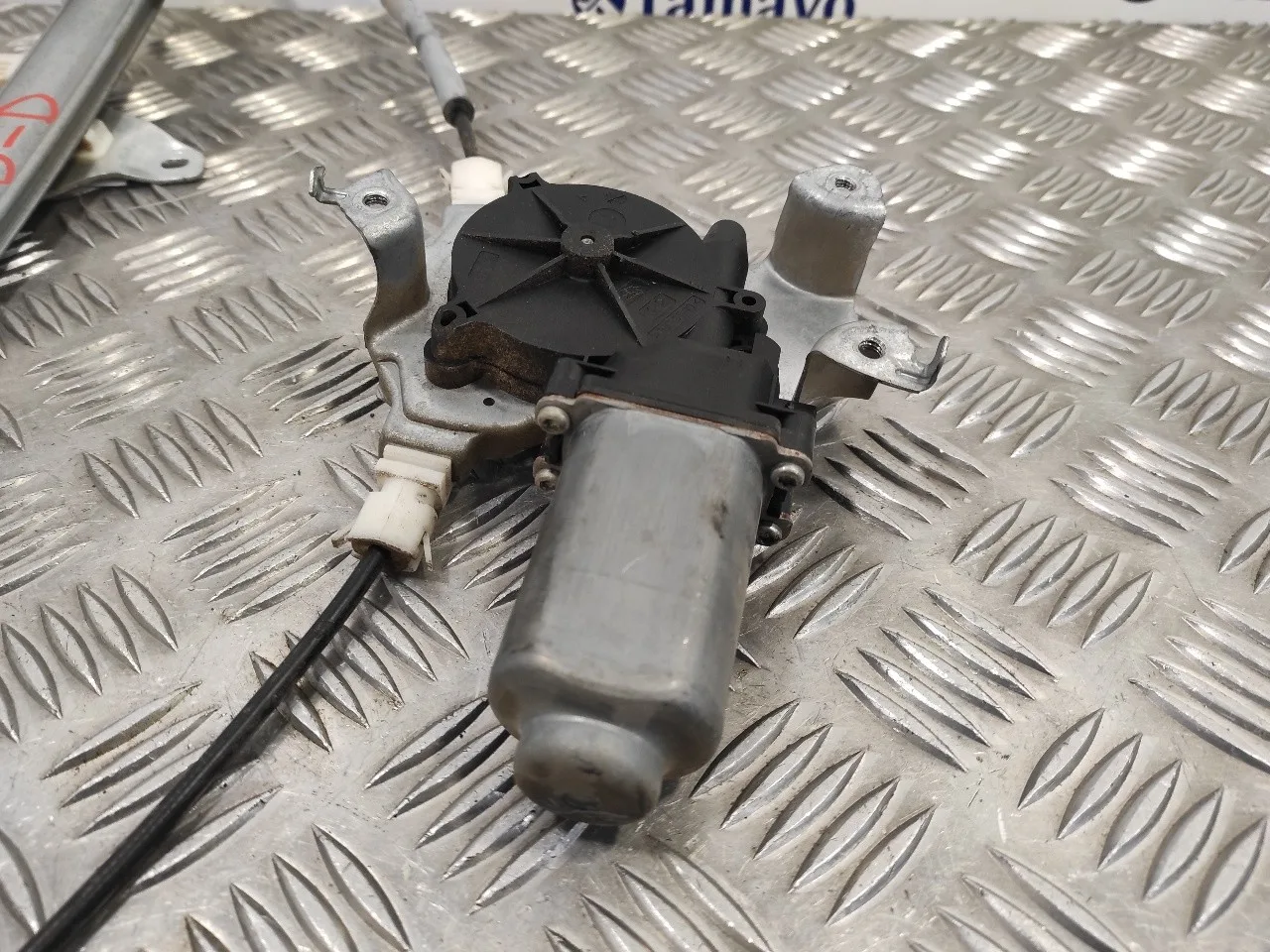 Elevalunas Delantero Derecho para Nissan Navara Pick-Up (D40M)