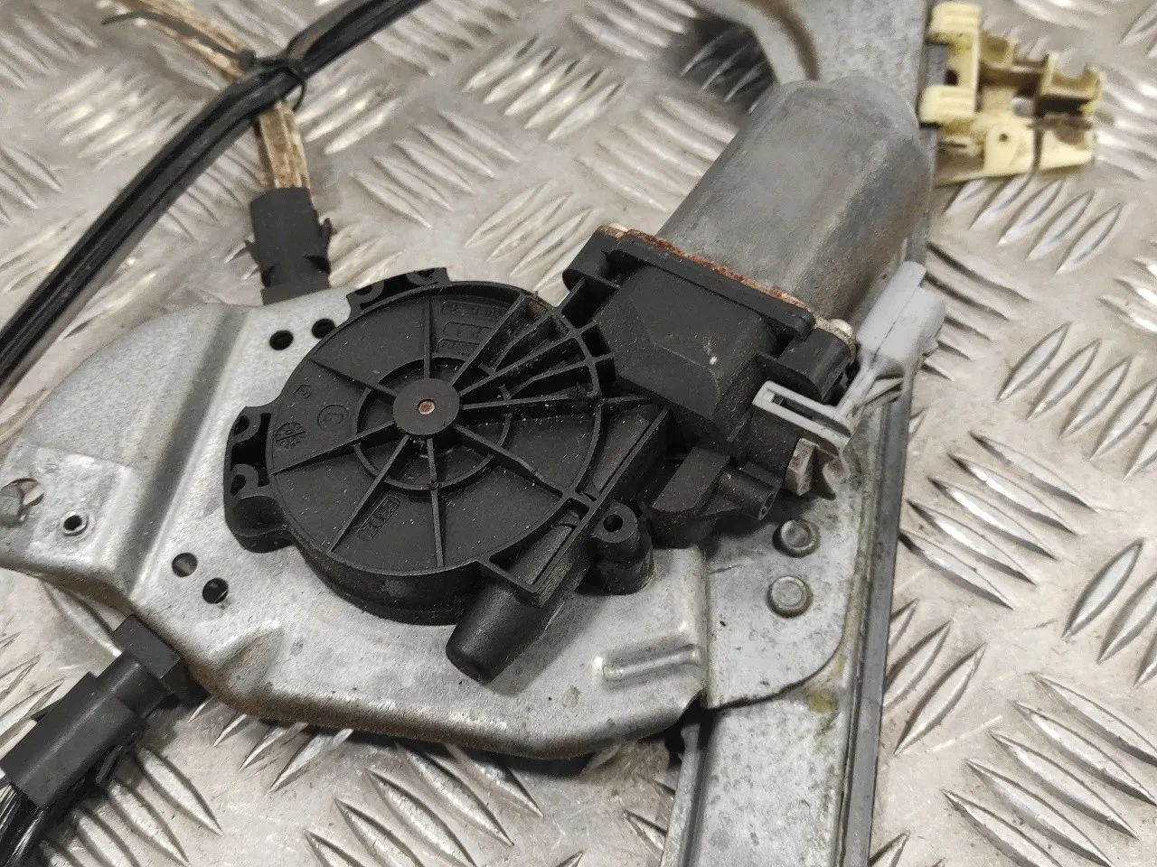 Elevalunas Delantero Izquierdo para Peugeot 1007