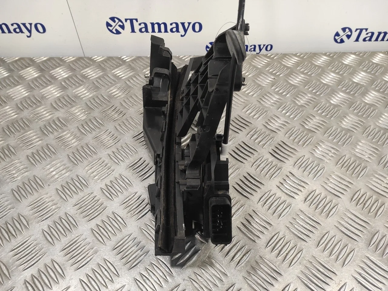 Cerradura Puerta Delantera Derecha para Ford Focus Berlina (Cap)