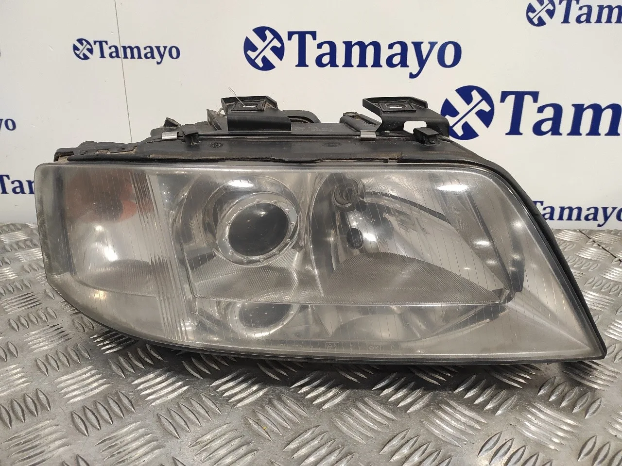 Faro Derecho para Audi A6 Berlina (4B2)
