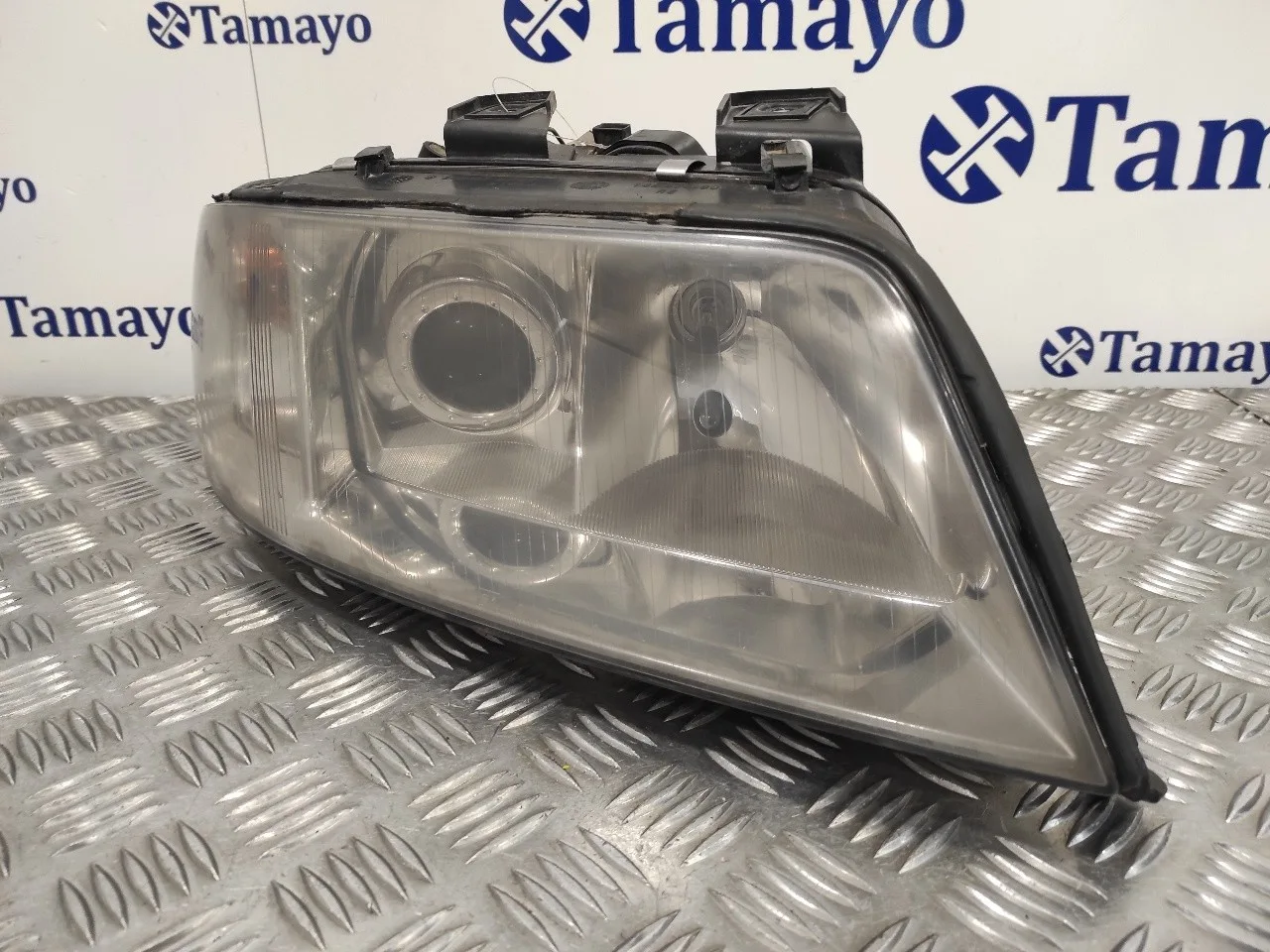 Faro Derecho para Audi A6 Berlina (4B2)