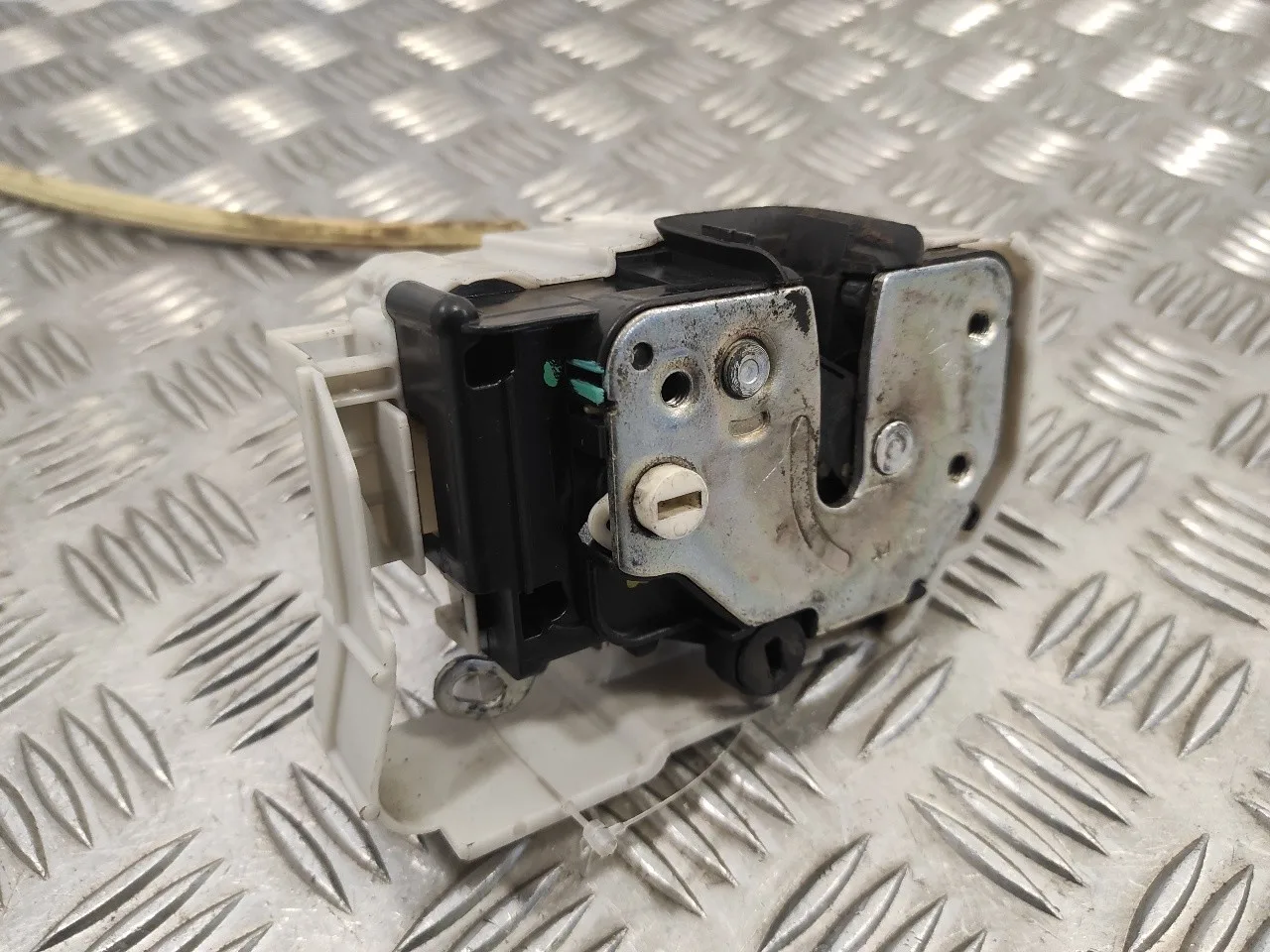 Cerradura Puerta Trasera Derecha para Fiat Bravo (198)