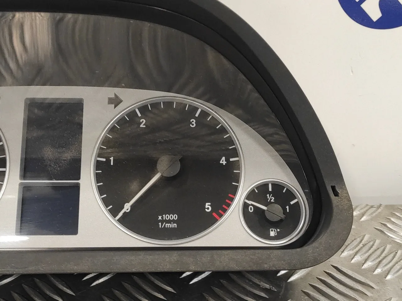 Cuadro Instrumentos para Mercedes-Benz Clase B (W245)