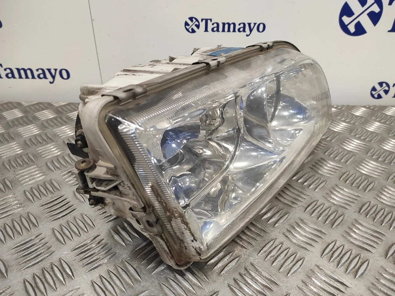 Faro Derecho para Volvo S40 Berlina