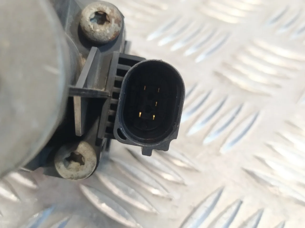 Valvula Egr para Ford Transit Caja Abierta '06