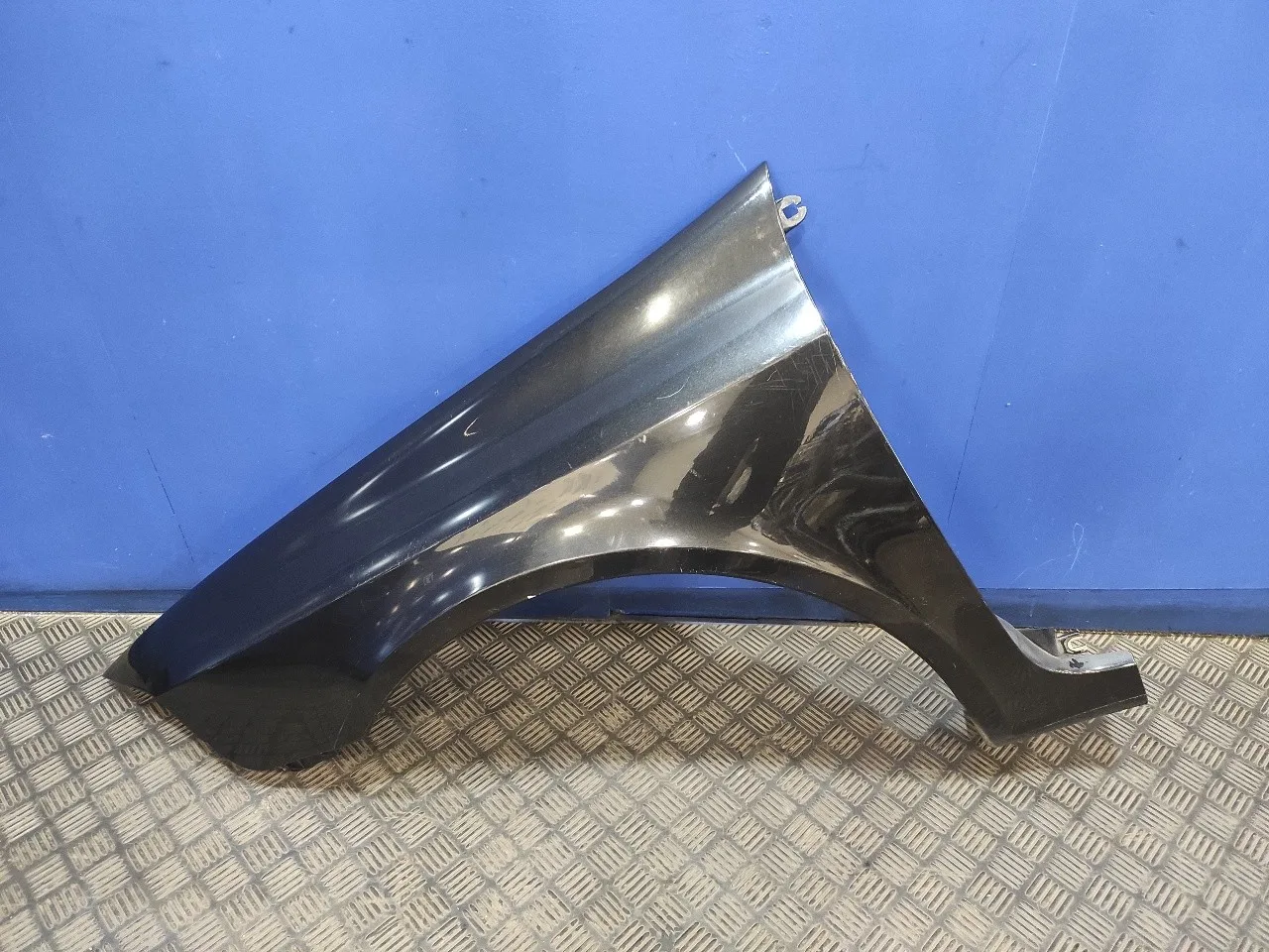 Aleta Delantera Izquierda para Renault Laguna Ii (Bg0)