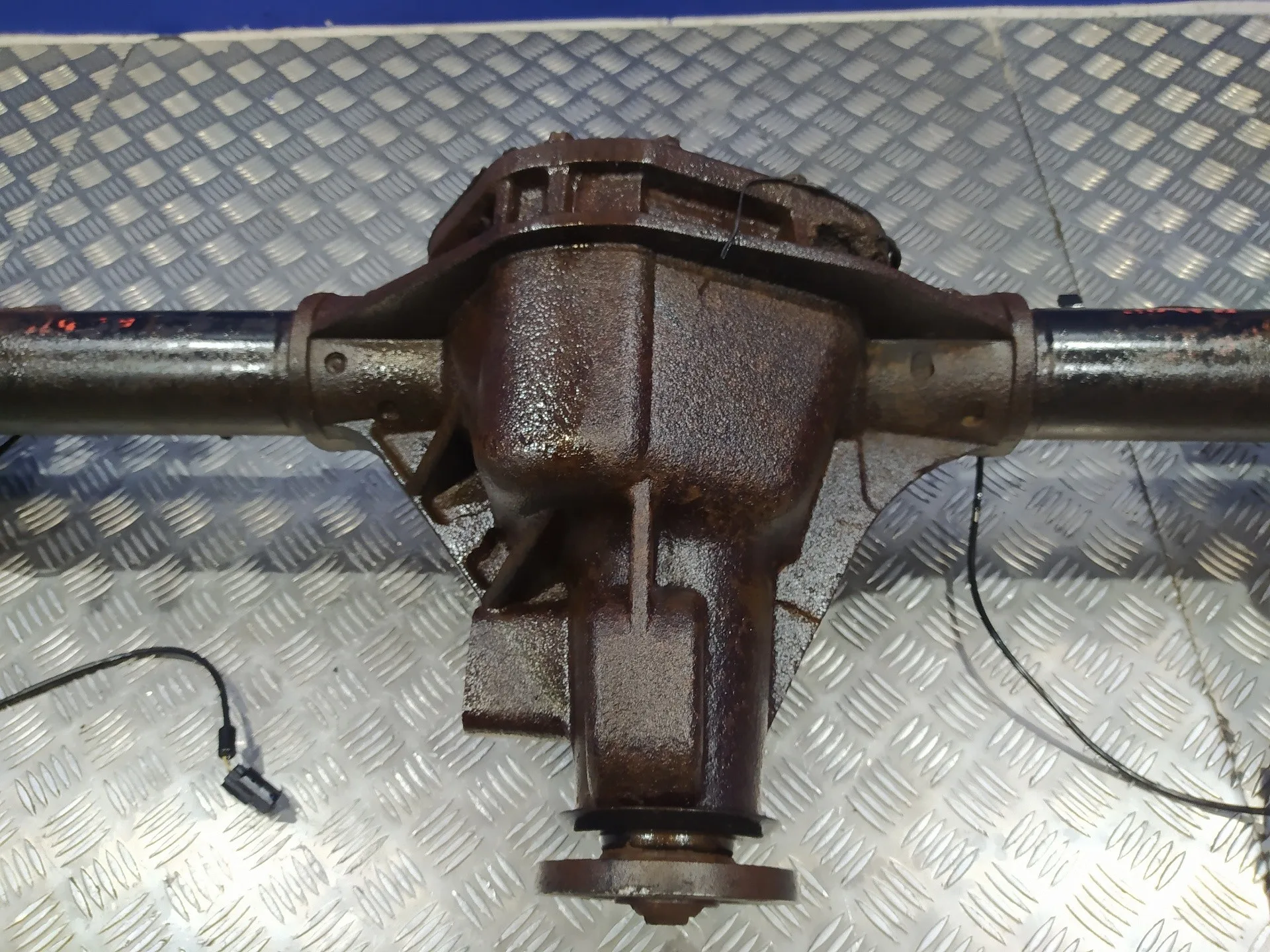 Puente Trasero para Ford Transit Combi '06