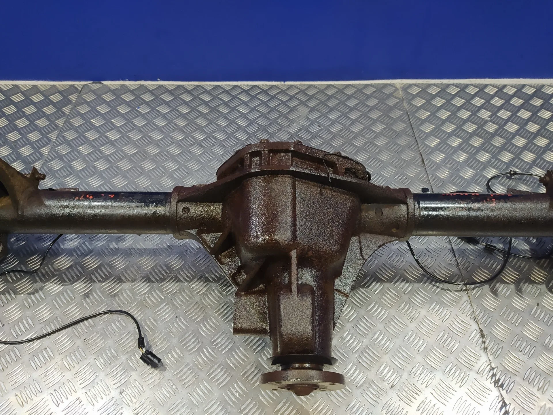 Puente Trasero para Ford Transit Combi '06