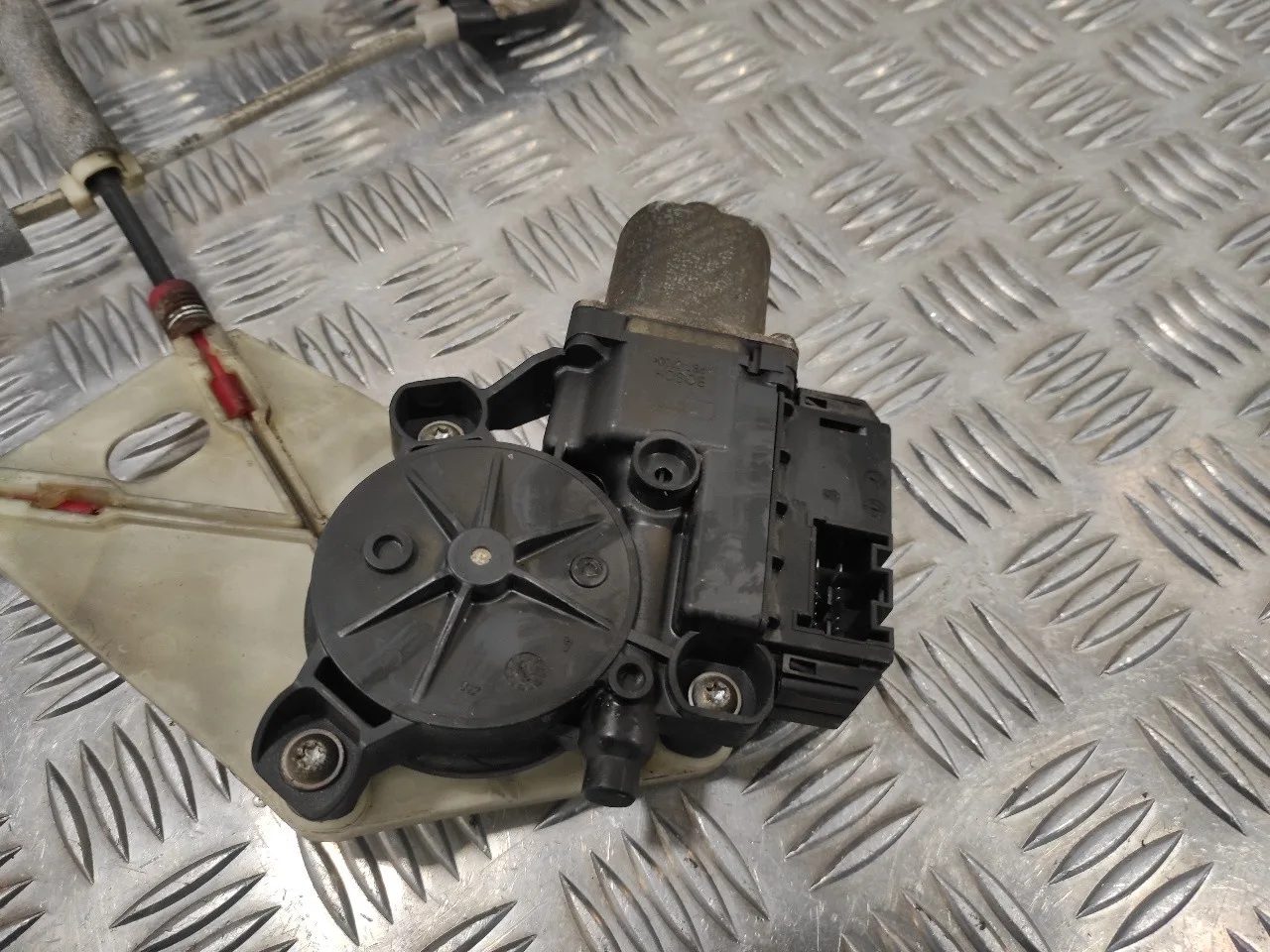Elevalunas Delantero Izquierdo para Volkswagen Polo (6R1)