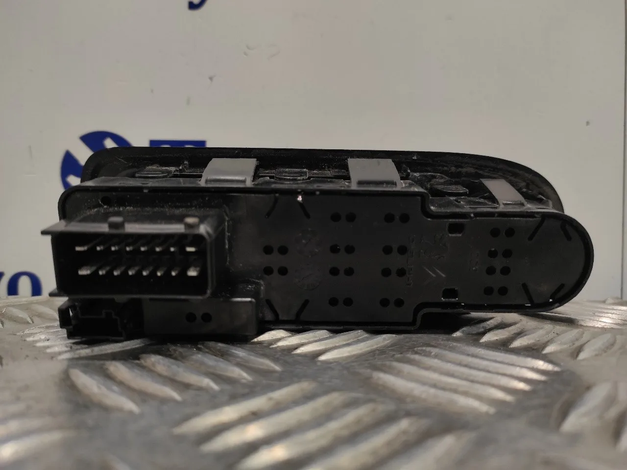 Mando Elevalunas Delantero Izquierdo para Citroën C3