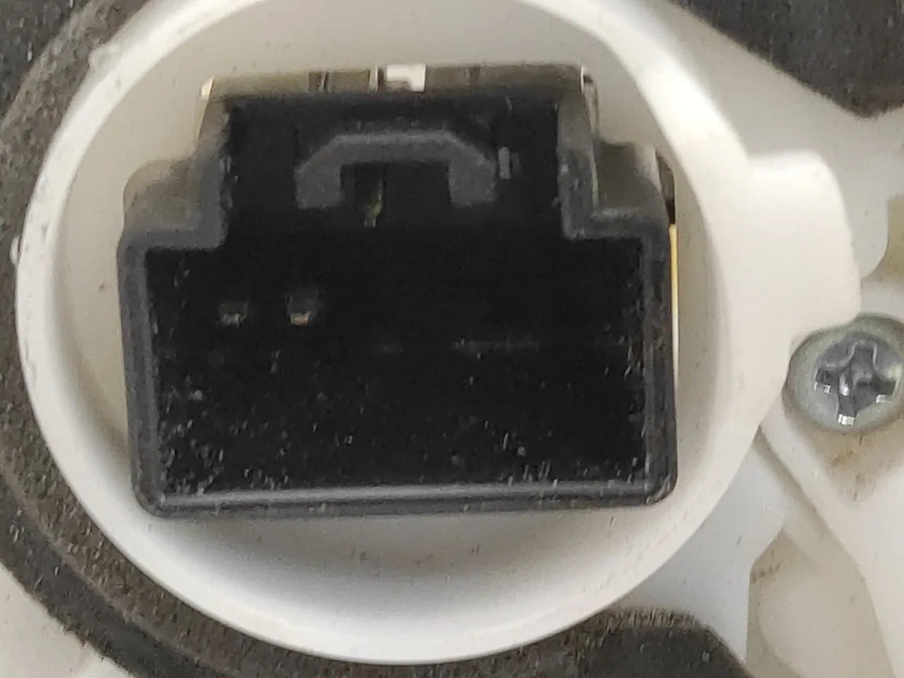 Cerradura Puerta Trasera Izquierda para Mazda 3 Lim. (Bl)