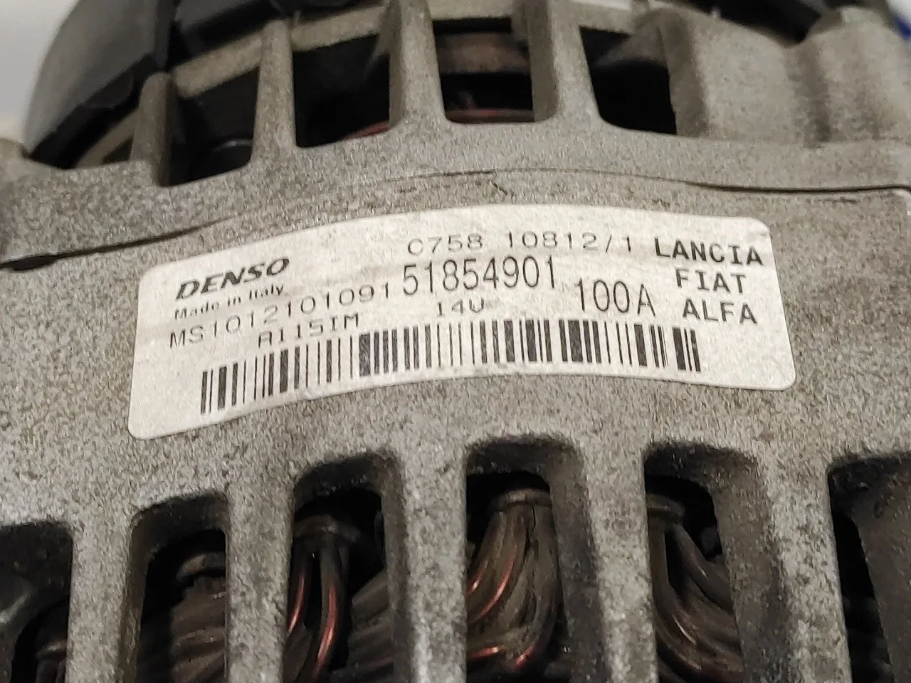 Alternador para Opel Combo D