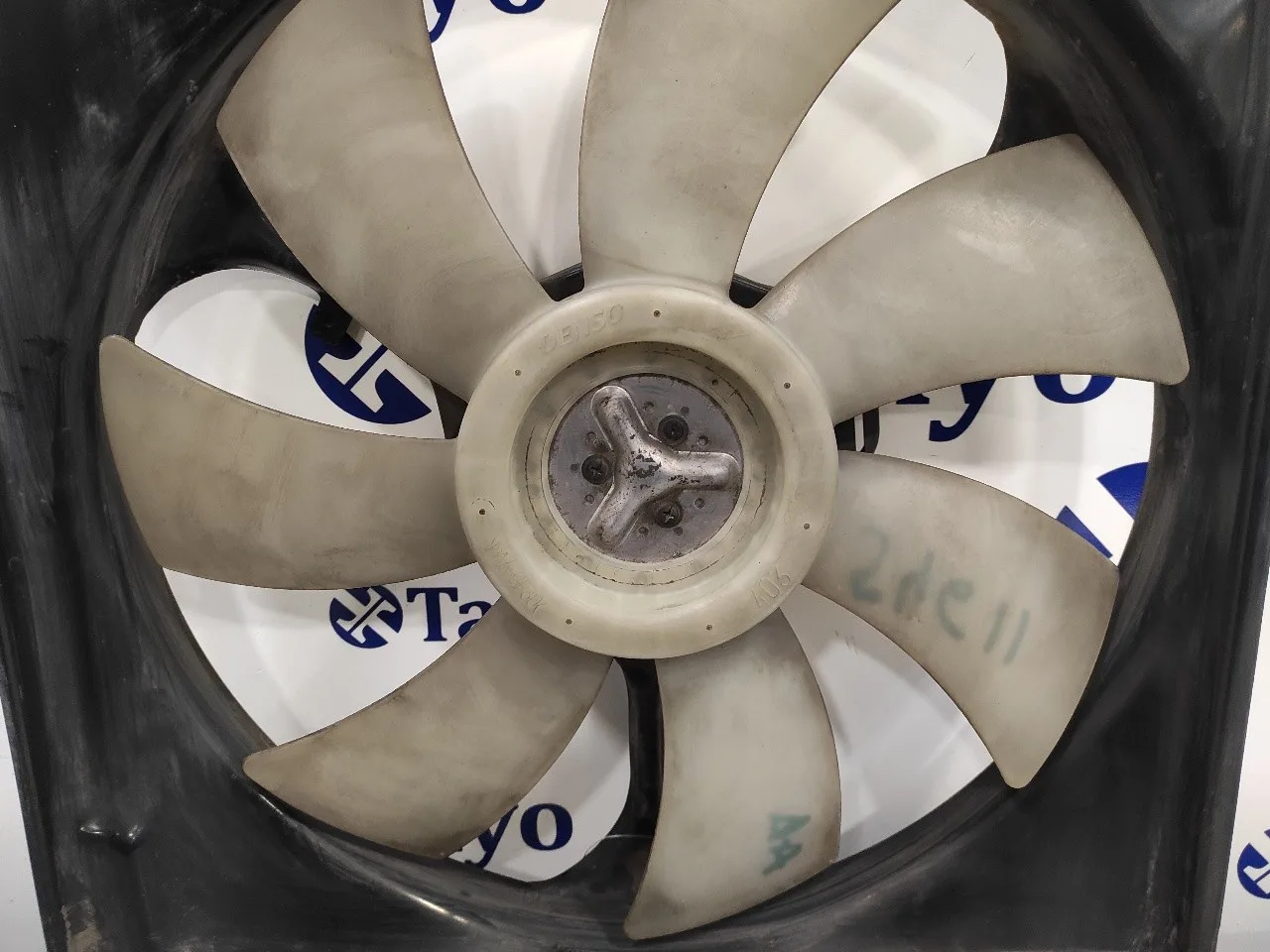 Electroventilador para Toyota Rav 4 (A2)