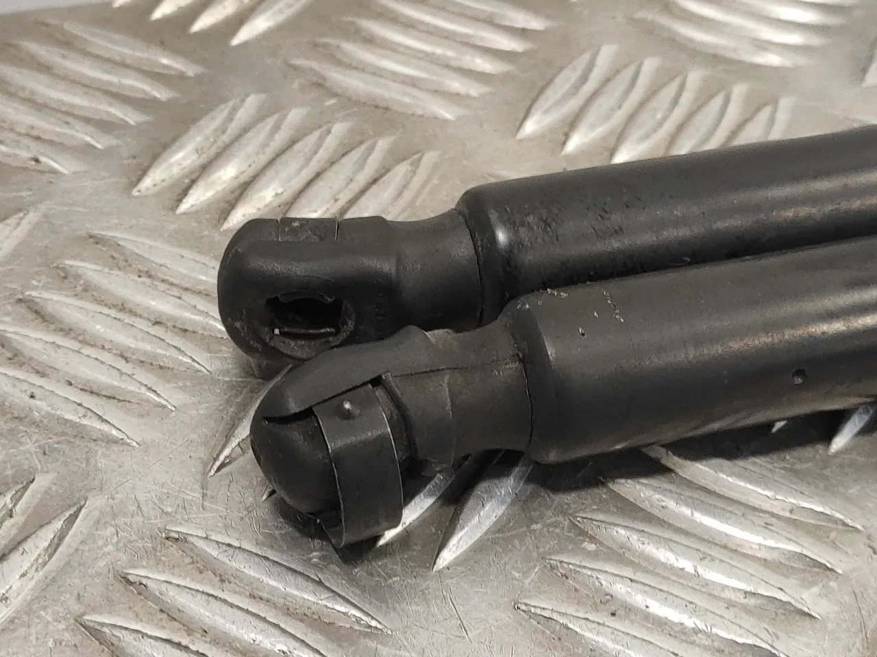 Amortiguadores Maletero / Porton para Ford S-Max (Ca1)