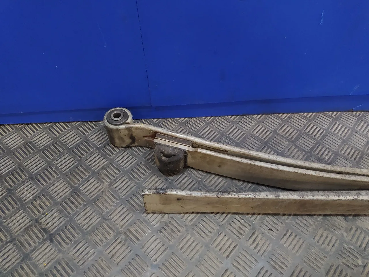 Ballesta Delantera para Volkswagen Lt Caja Abierta (Mod. 1997)