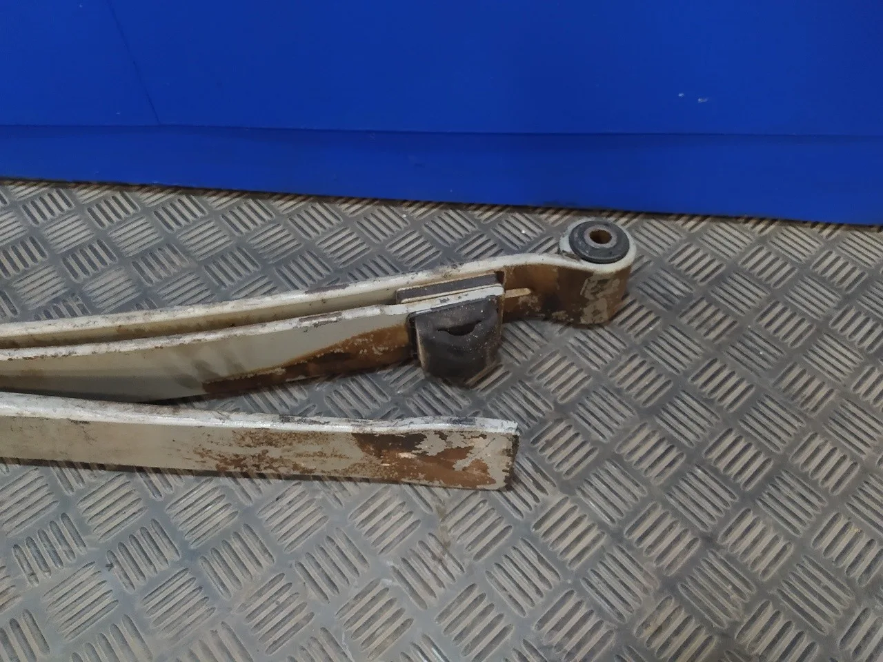 Ballesta Delantera para Volkswagen Lt Caja Abierta (Mod. 1997)