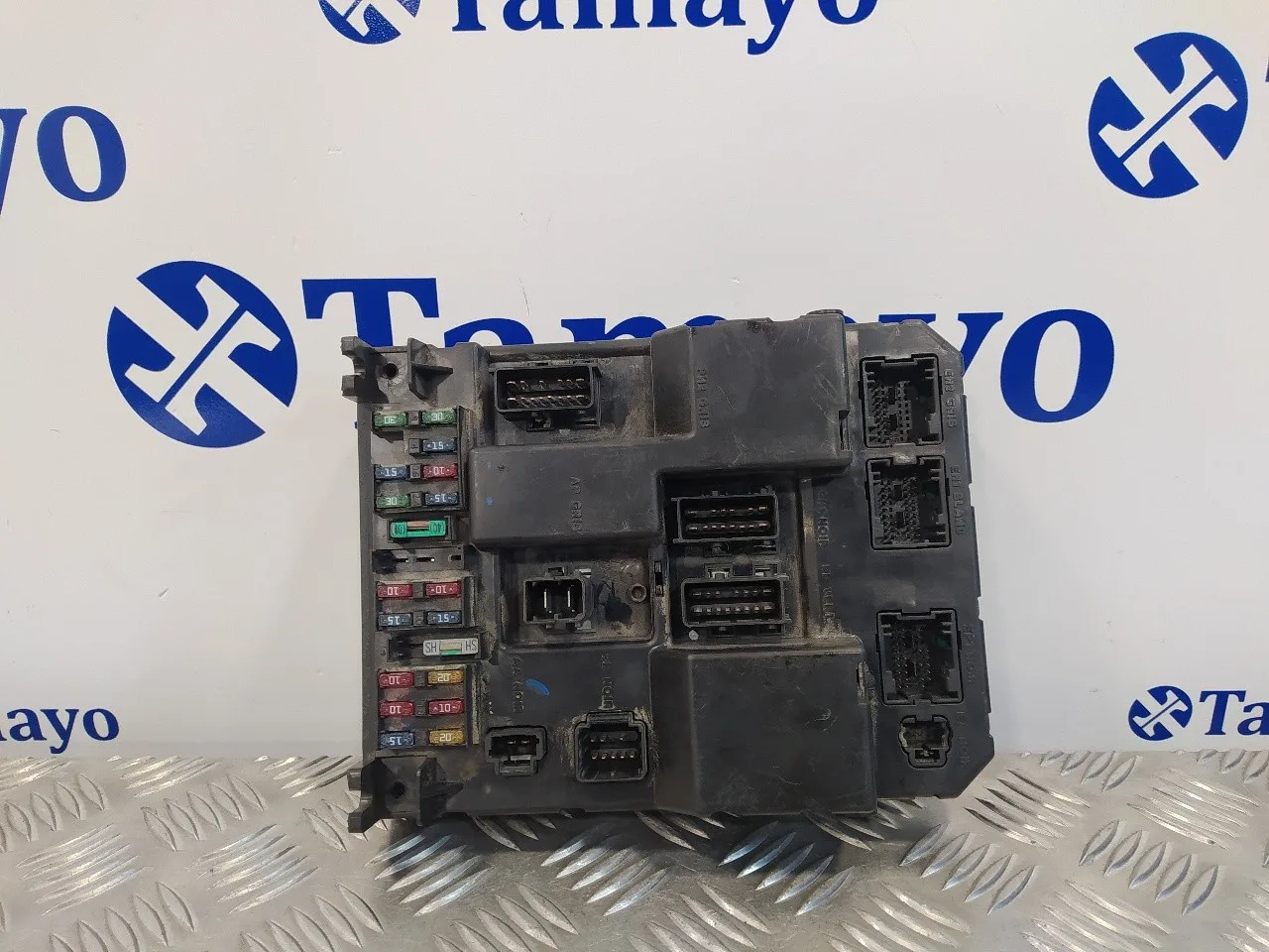 Caja Reles / Fusibles para Peugeot 307 (S1)