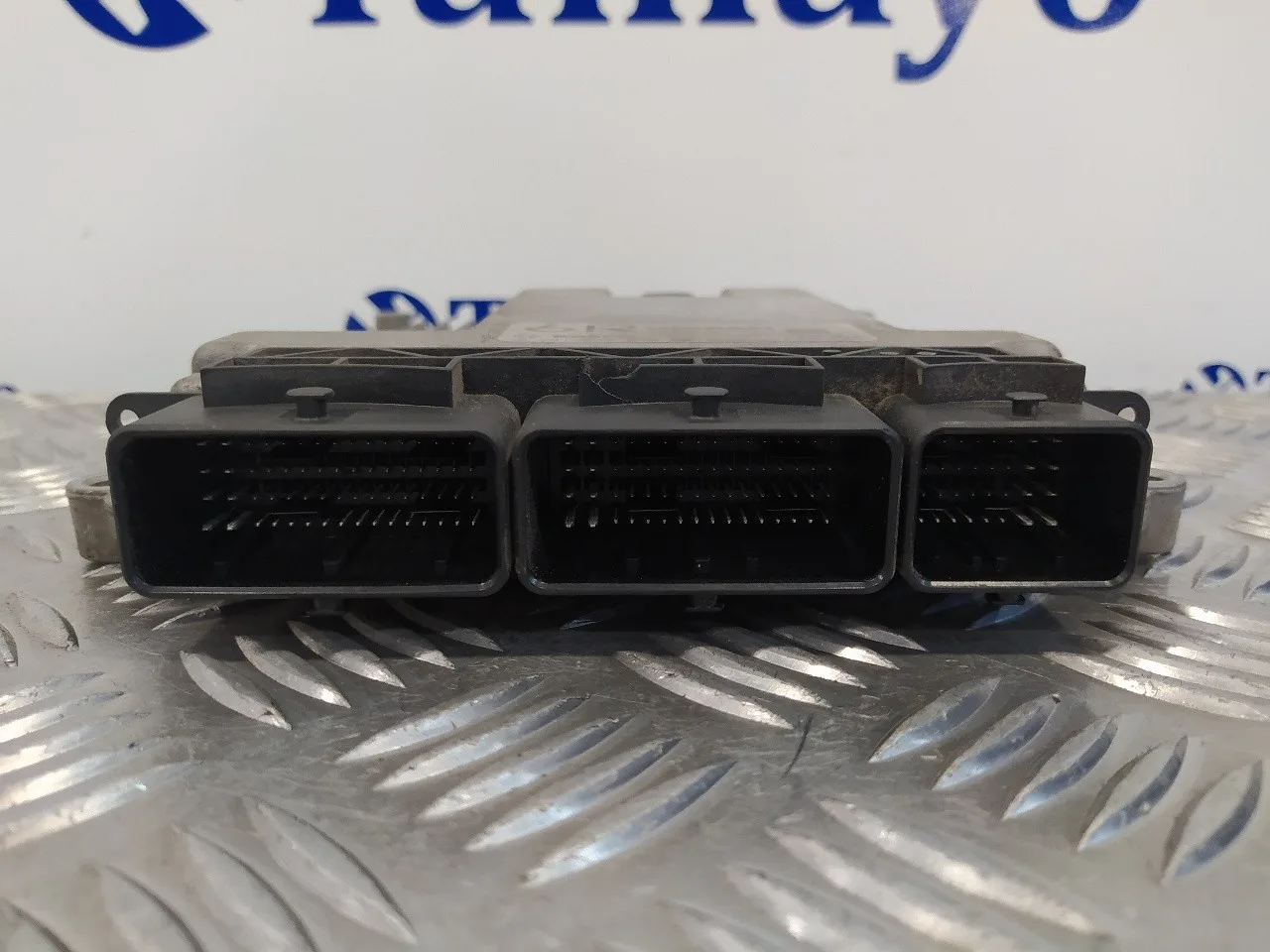 Centralita Motor Uce para Nissan Nv 200 (M20)