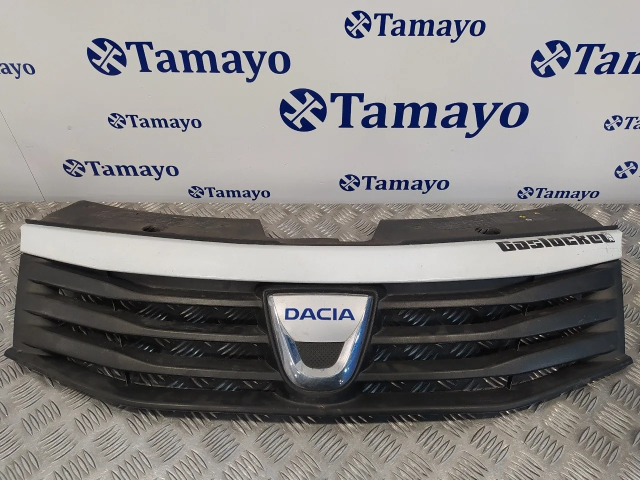 Rejilla Delantera para Dacia Sandero