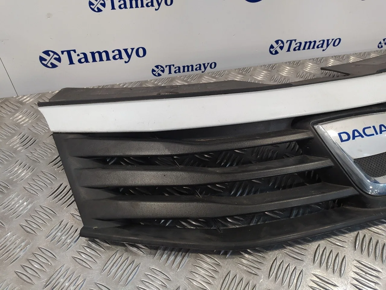 Rejilla Delantera para Dacia Sandero