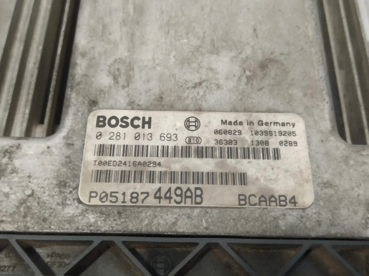 Centralita Motor Uce para Dodge Caliber