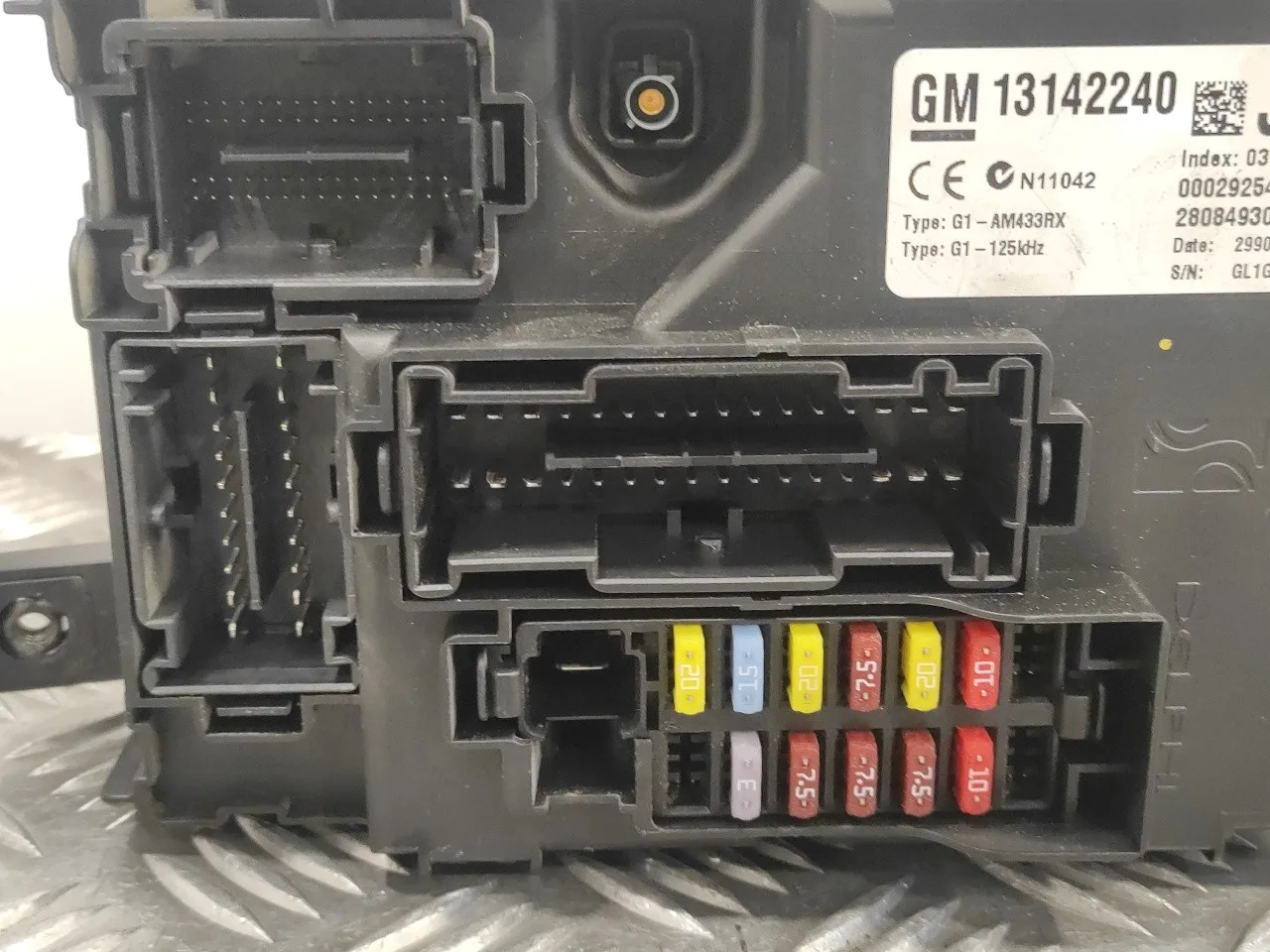 Caja Reles / Fusibles para Opel Corsa D