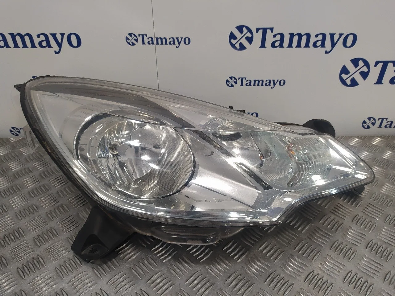 Faro Derecho para Citroën Ds3