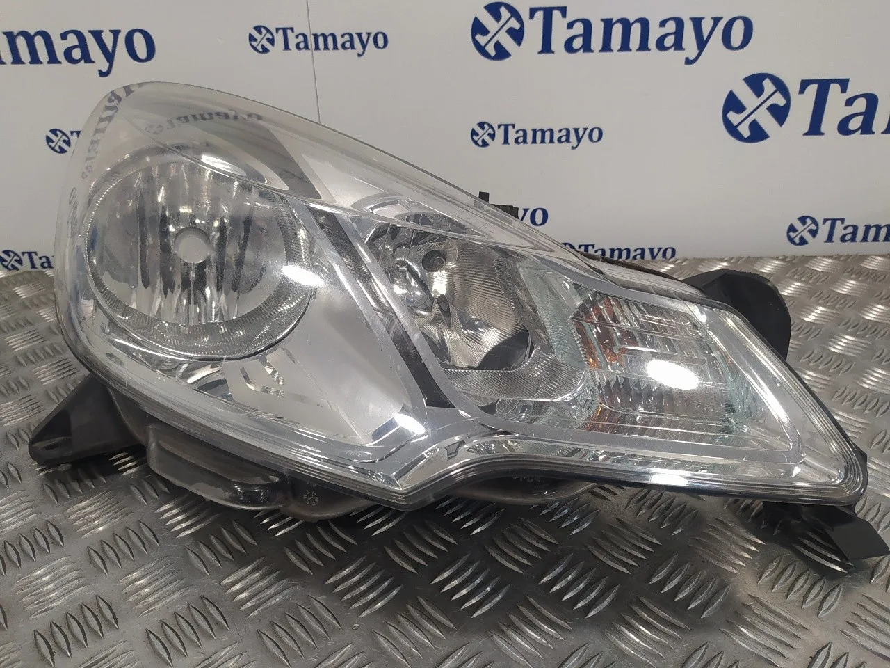 Faro Derecho para Citroën Ds3
