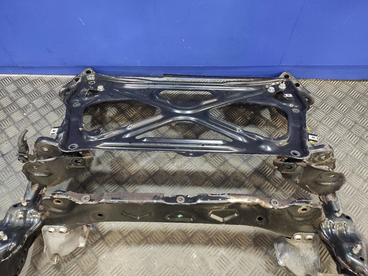 Puente Delantero para Audi A6 Avant (4G5)
