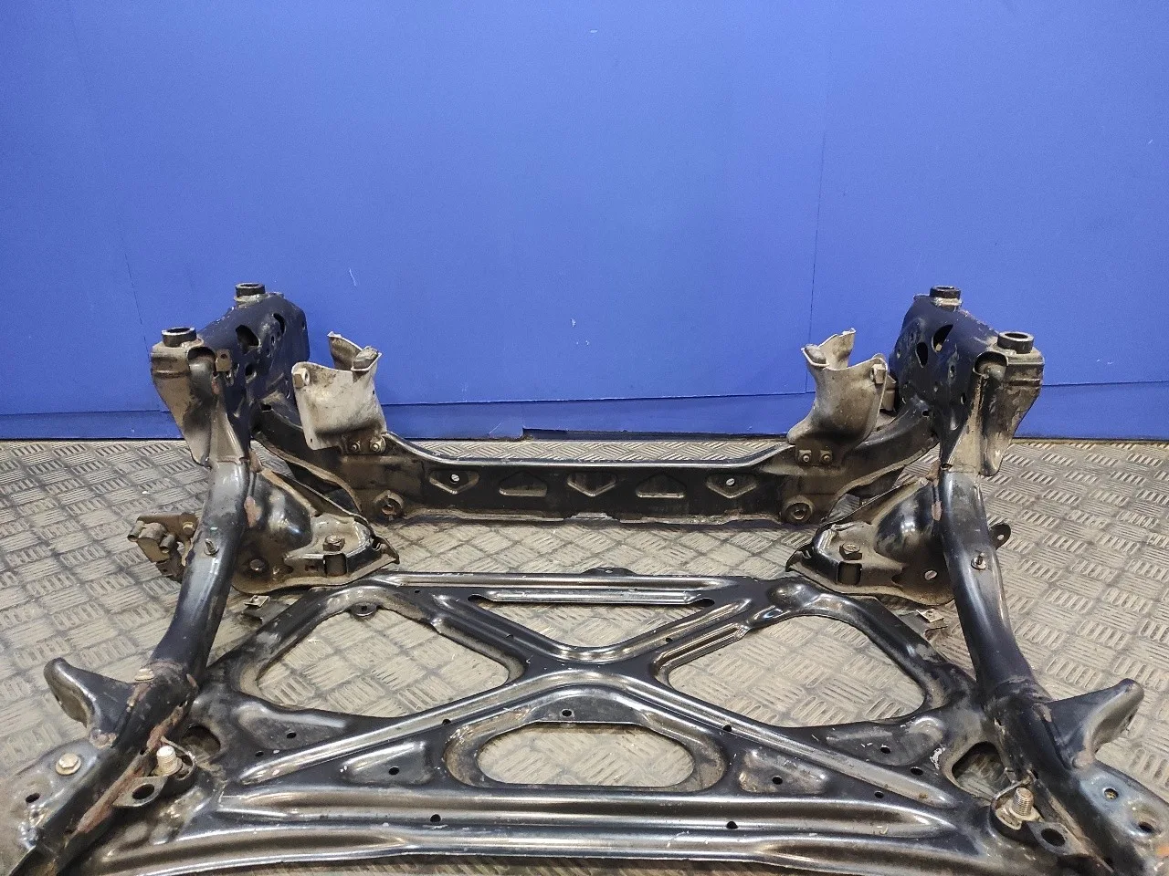Puente Delantero para Audi A6 Avant (4G5)