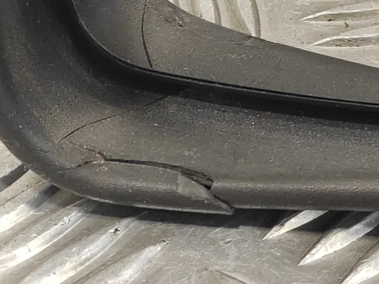 Retrovisor Izquierdo para Ford Focus Berlina (Cap)
