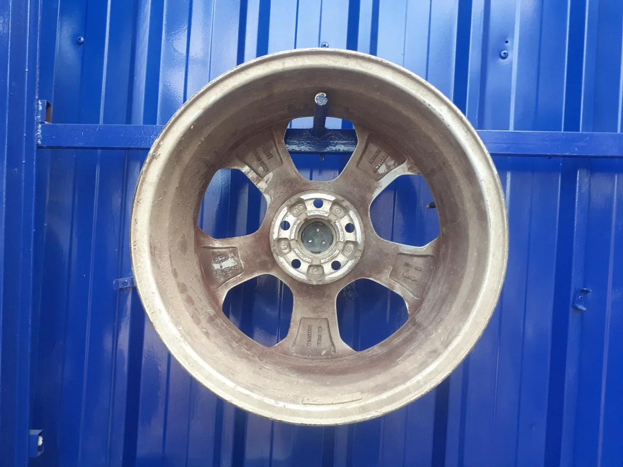 Llanta para Ford Kuga (Cbv)