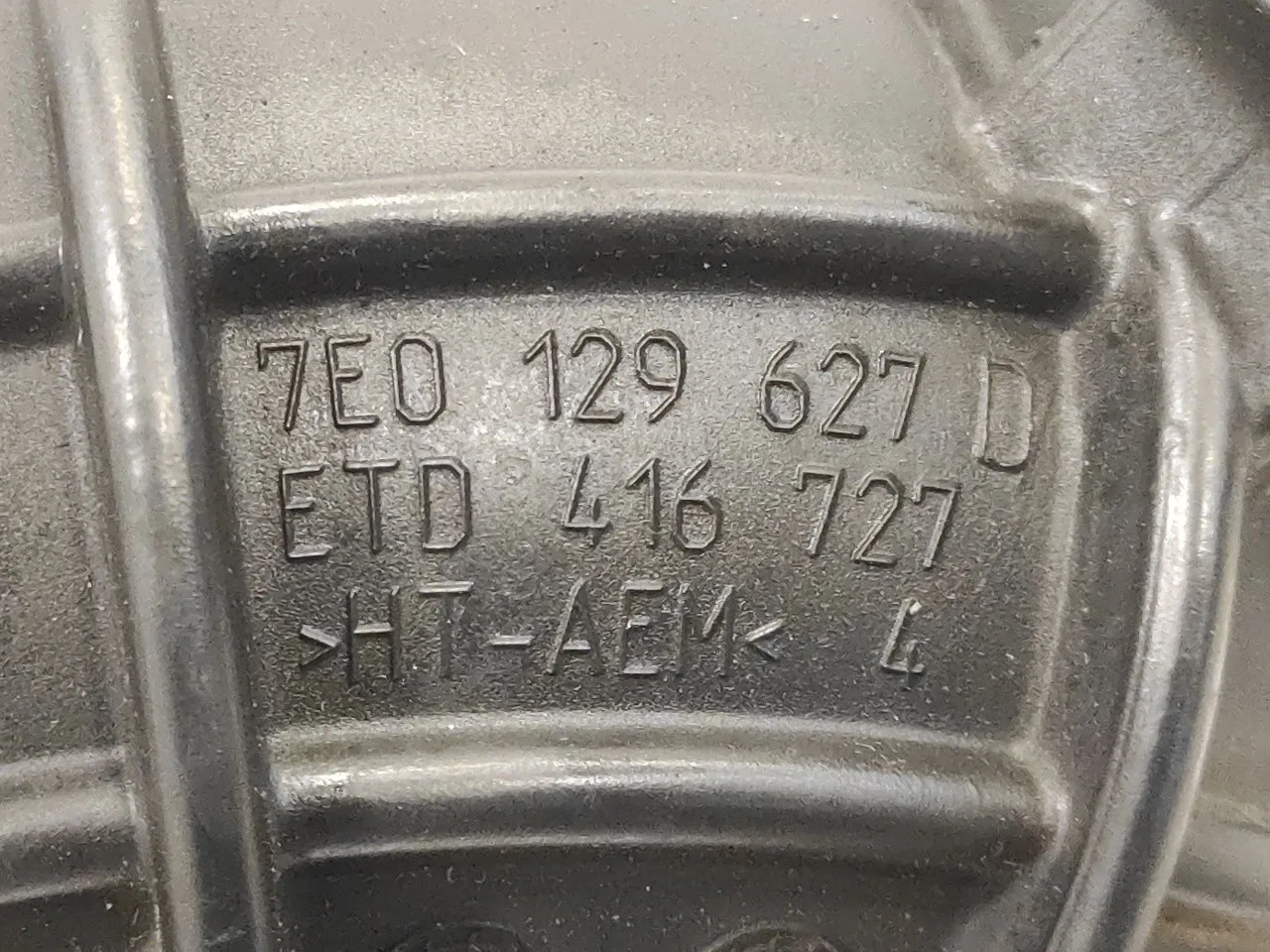 Tubo Presion Turbocompresor para Volkswagen T5 Transporter (7E)