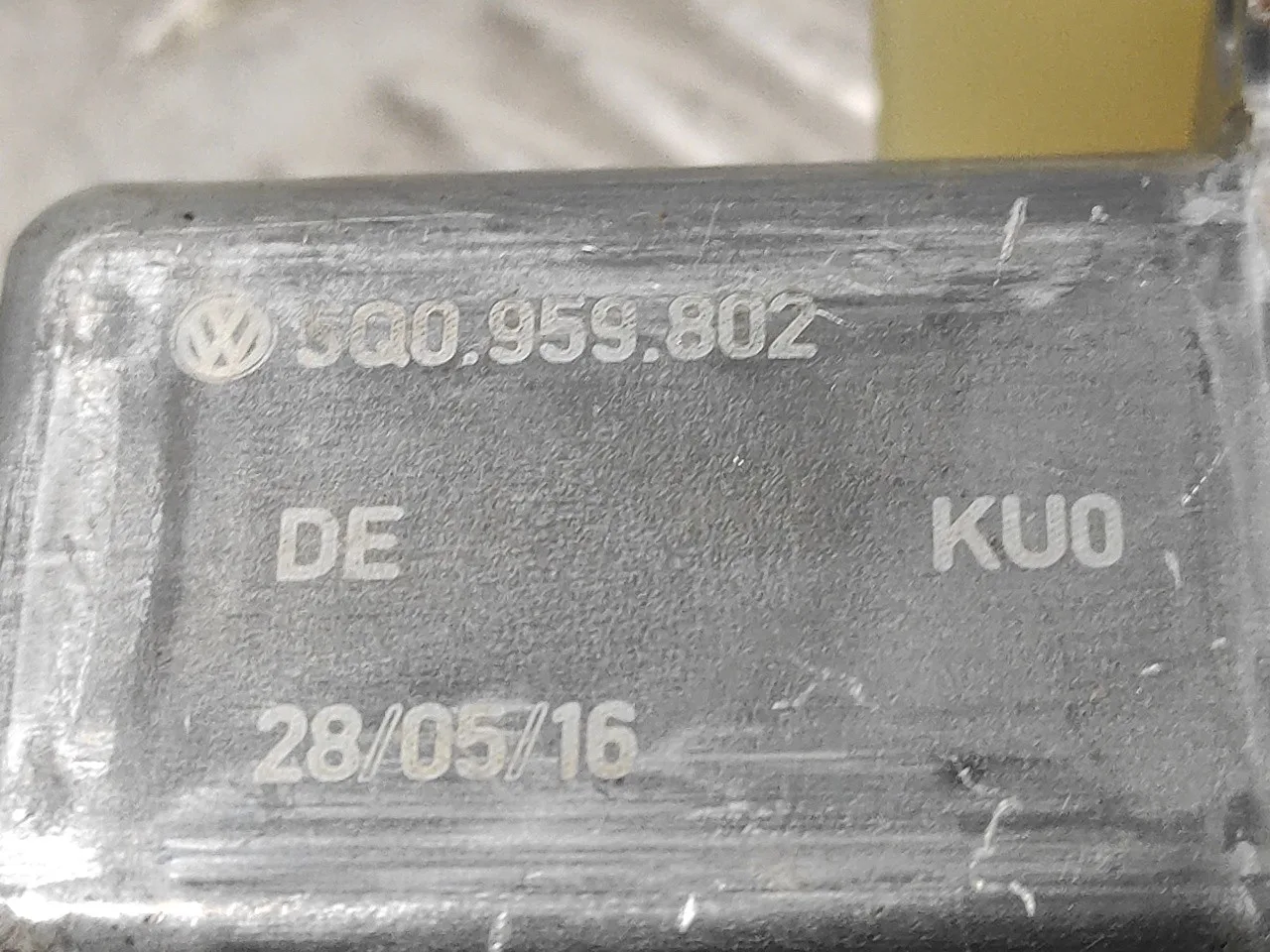 Motor Elevalunas Trasero Derecho para Audi A3 Sportback (8Va)