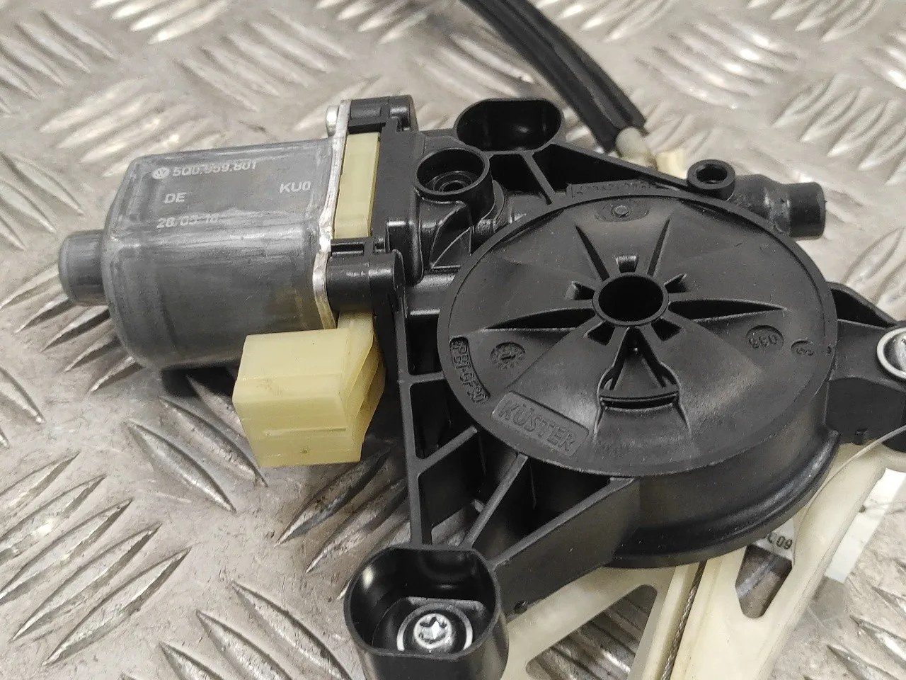 Elevalunas Trasero Izquierdo para Audi A3 Sportback (8Va)