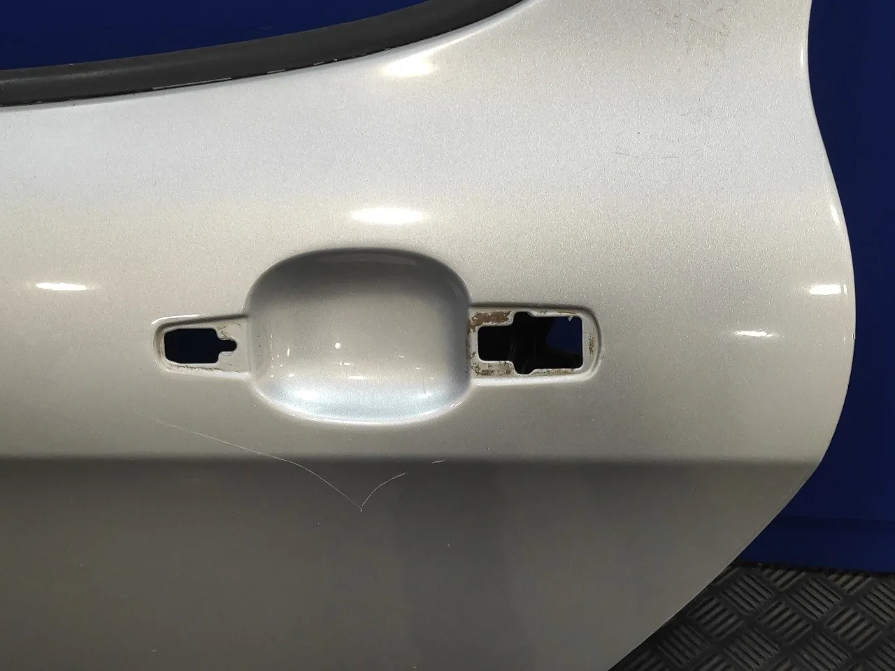 Puerta Trasera Izquierda para Peugeot 308