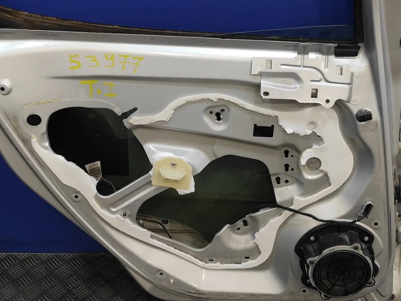 Puerta Trasera Izquierda para Peugeot 308