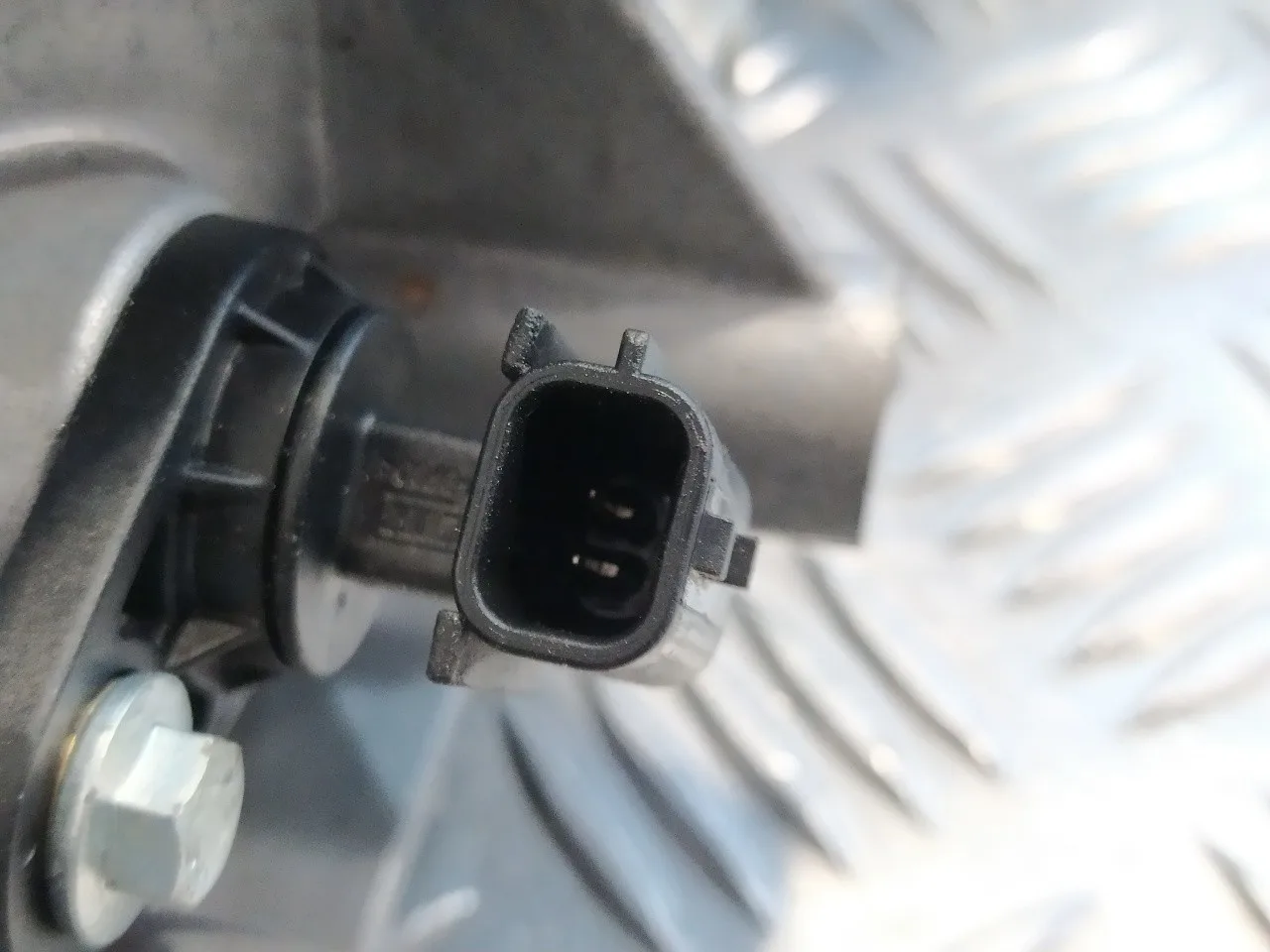 Sobrecarter para Nissan Pulsar (C13)