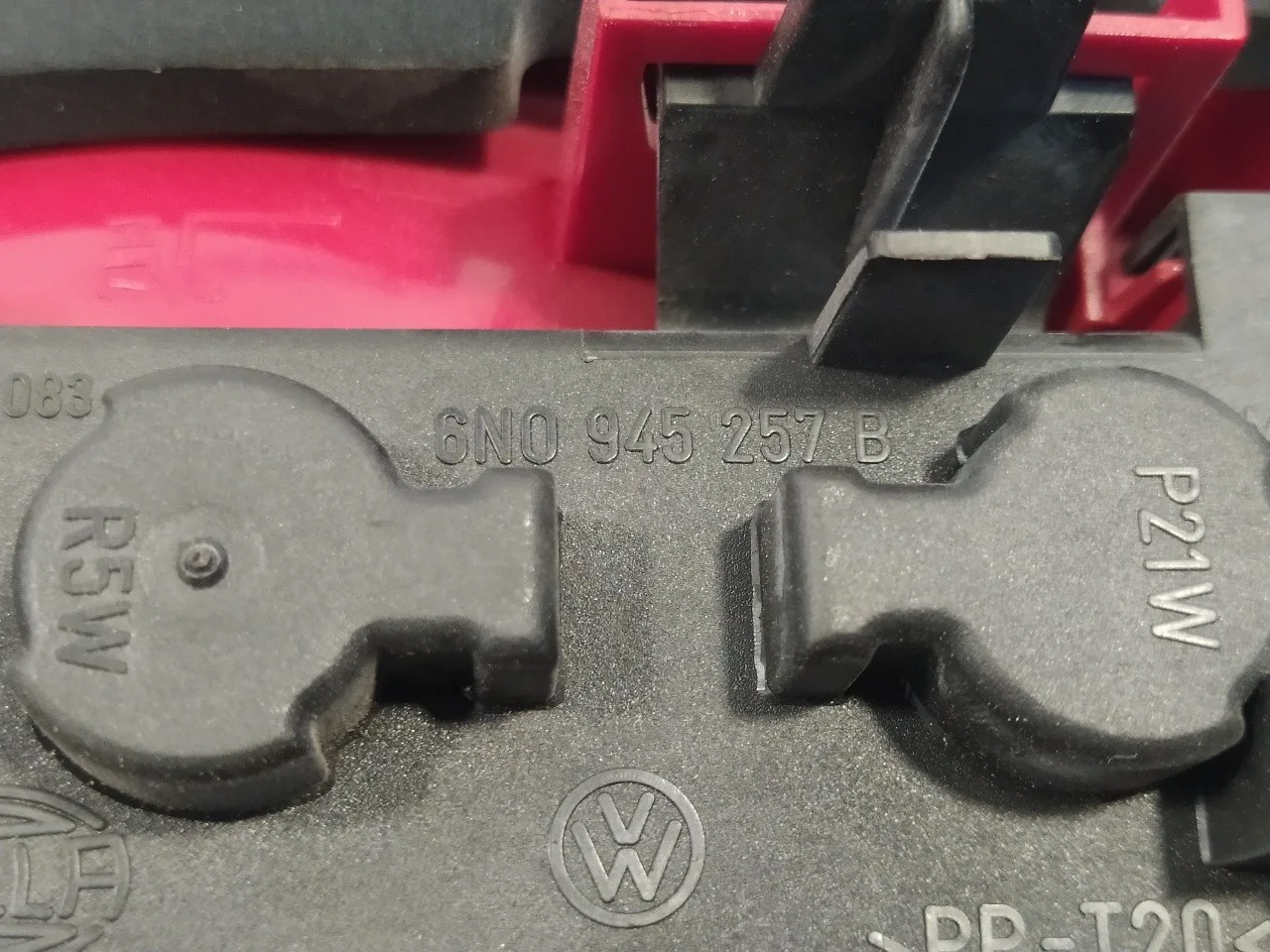 Piloto Trasero Izquierdo para Volkswagen Polo Berlina (6N2)