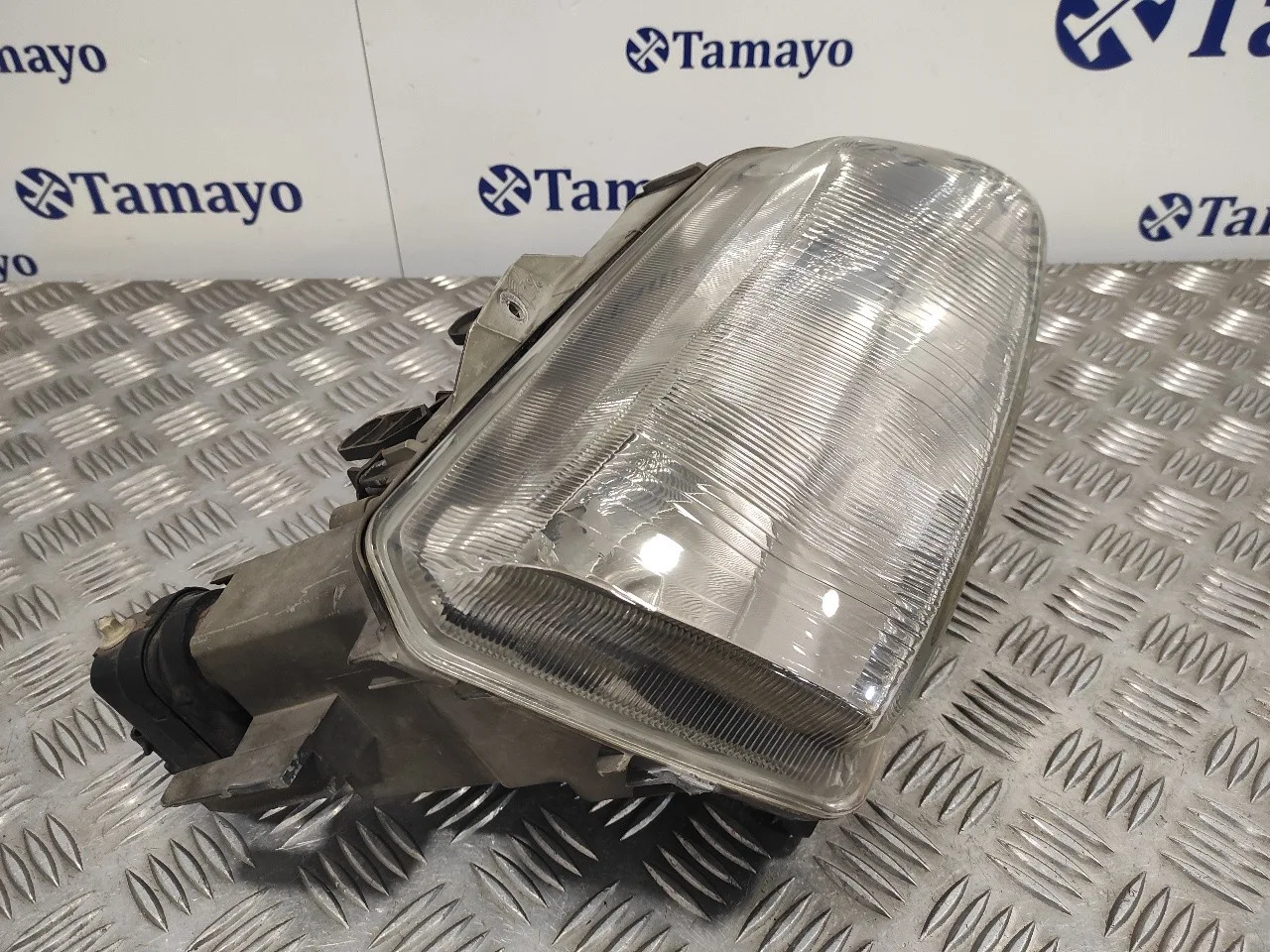 Faro Derecho para Renault Laguna (B56)