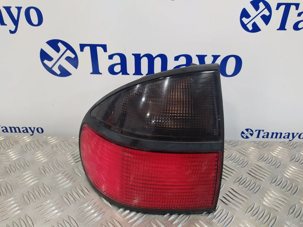 Piloto Trasero Izquierdo para Renault Laguna (B56)