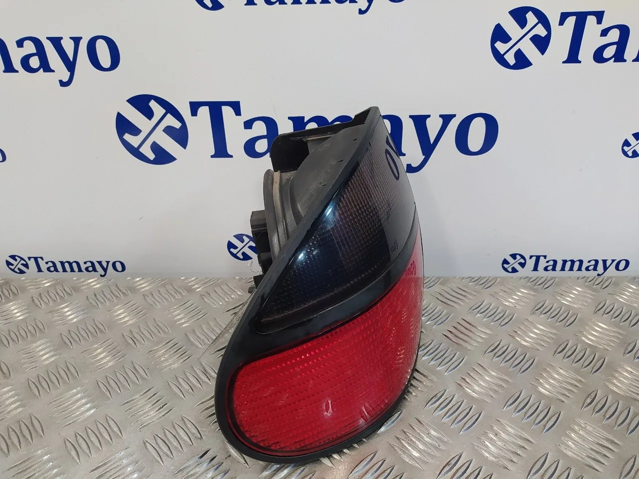 Piloto Trasero Izquierdo para Renault Laguna (B56)
