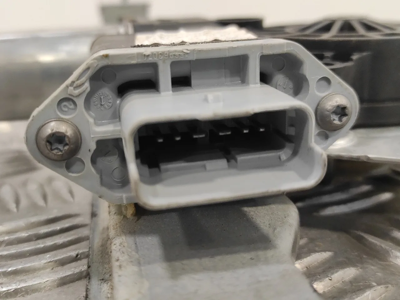 Elevalunas Delantero Izquierdo para Dacia Duster Ii