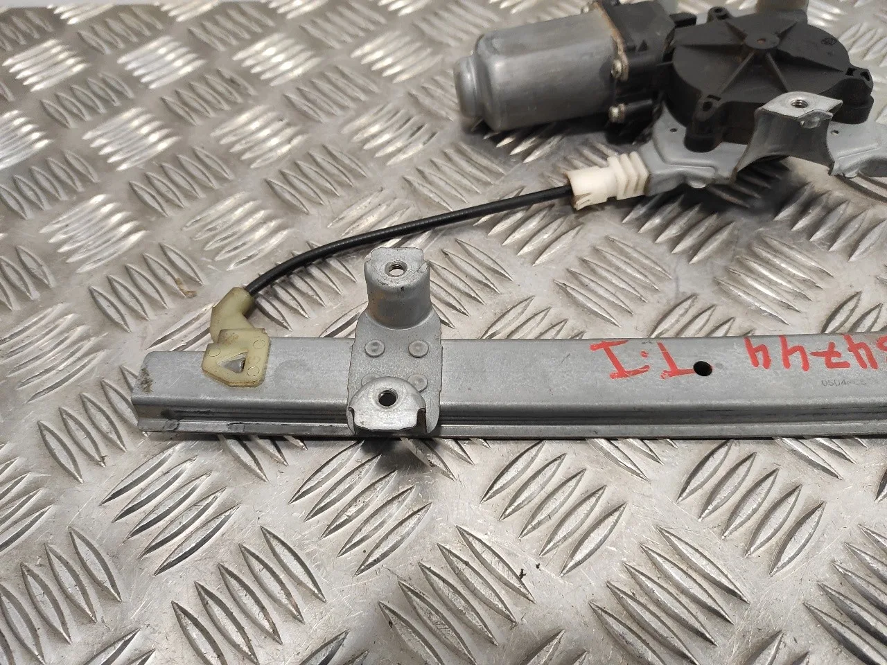 Elevalunas Trasero Izquierdo para Nissan Pathfinder (R51)