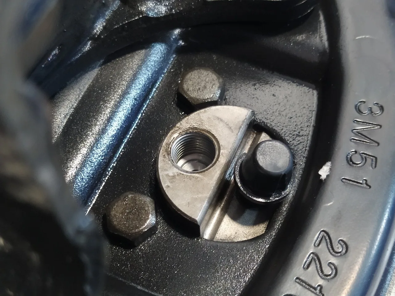 Mangueta Trasera Derecha para Ford Focus Berlina (Cap)