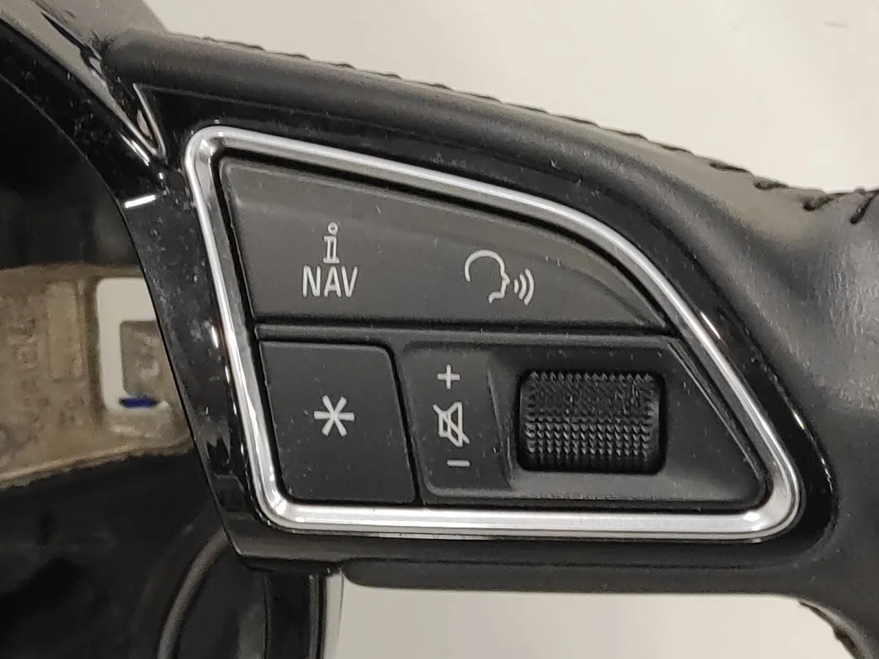 Volante para Audi A3 Sportback (8Va)