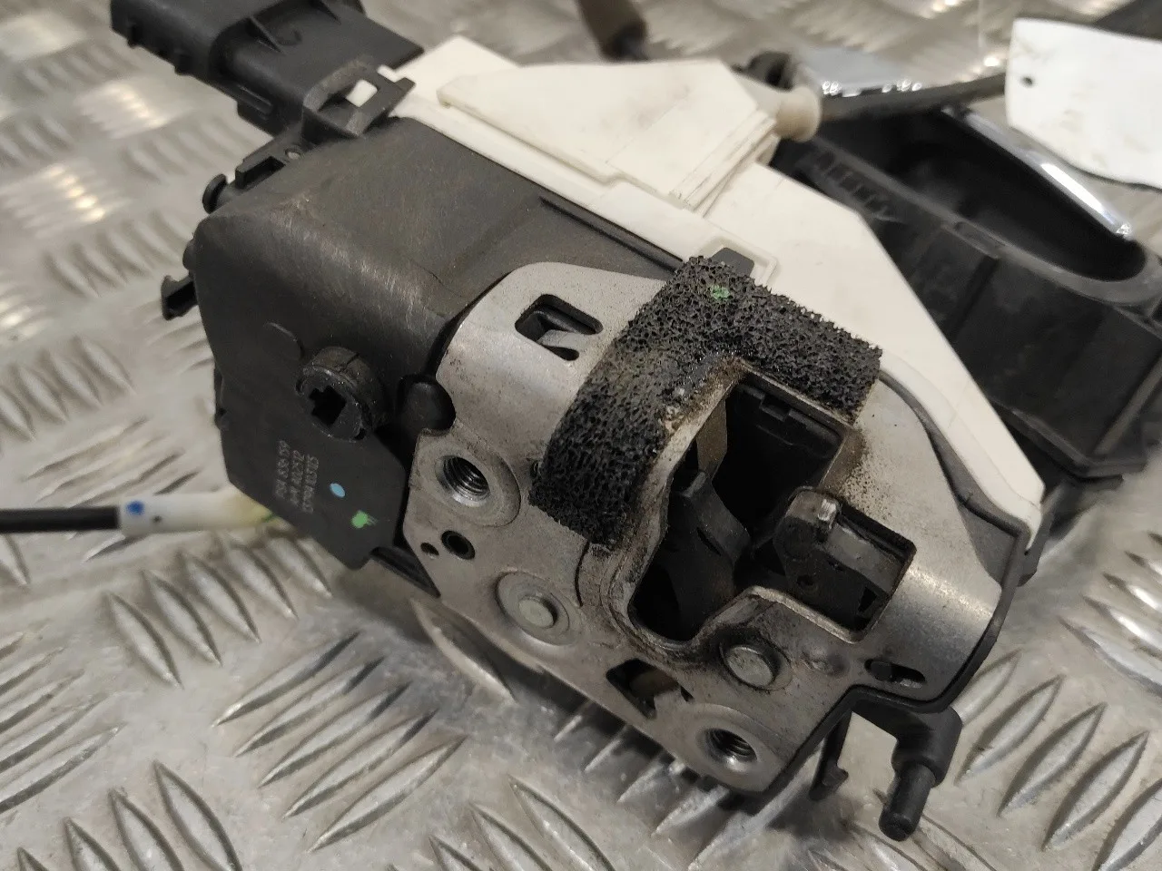 Cerradura Puerta Delantera Derecha para Citroën Ds3