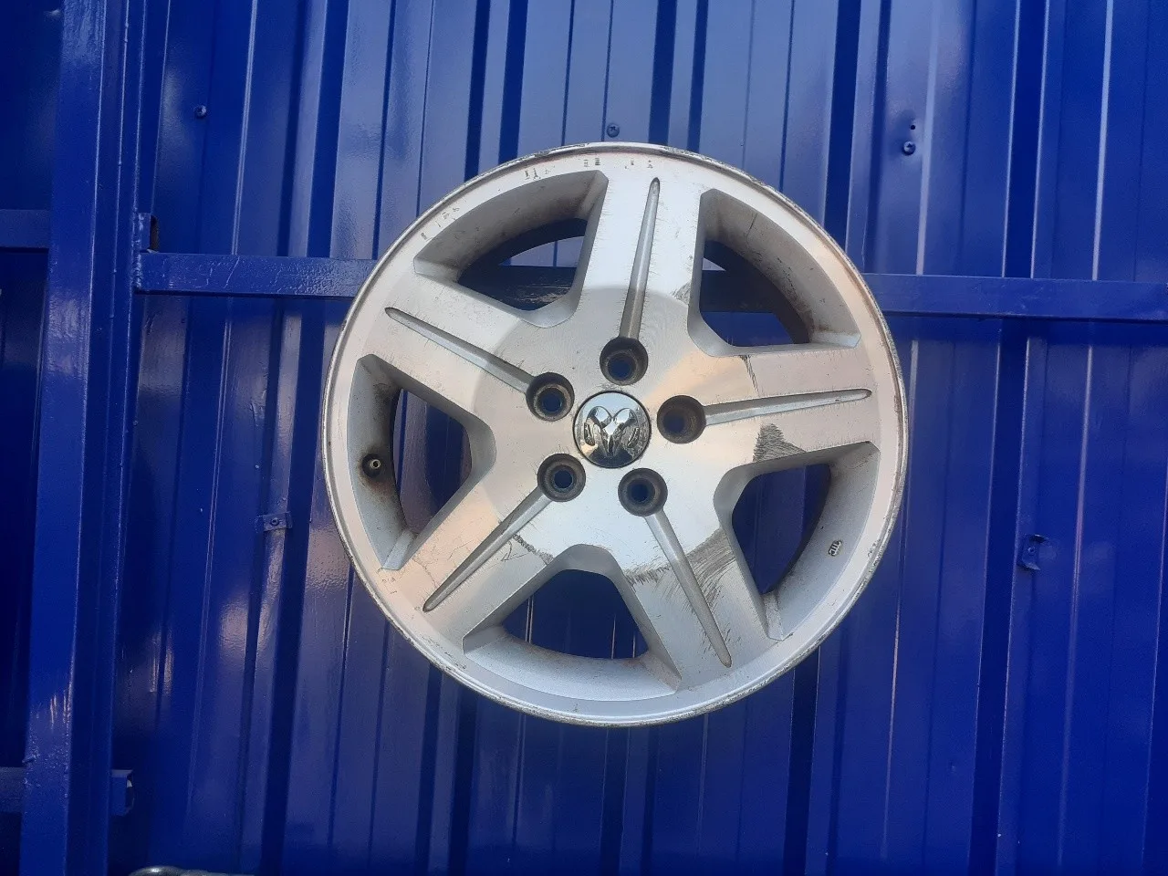 Llanta para Dodge Caliber