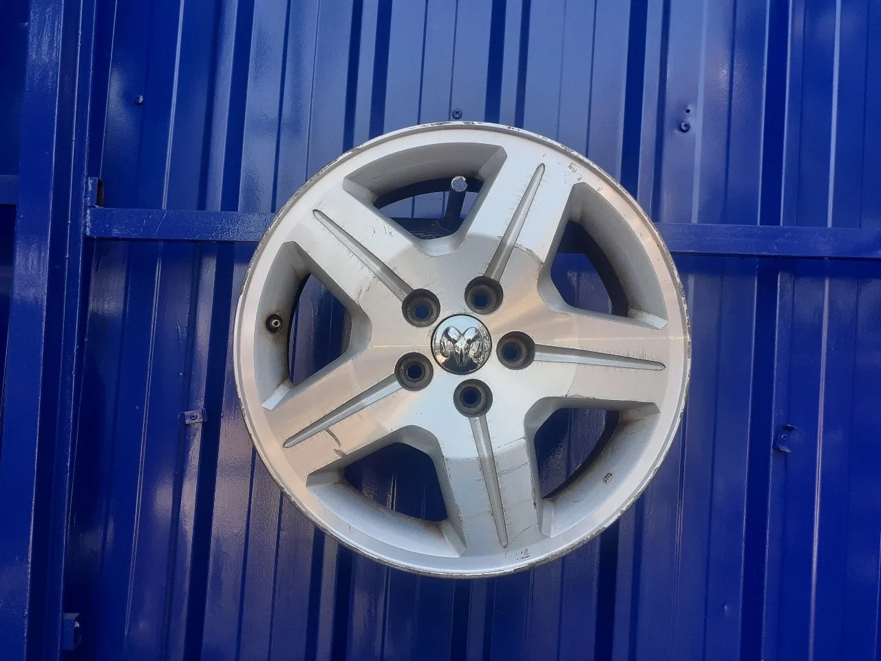 Llanta para Dodge Caliber