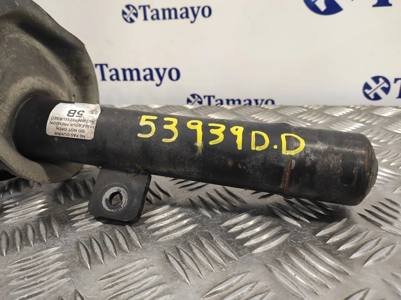 Amortiguador Delantero Derecho para Nissan Pick-Up (D22)